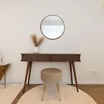 120Sqm & 5-Room Luxury Apartment With 2 Bathrooms