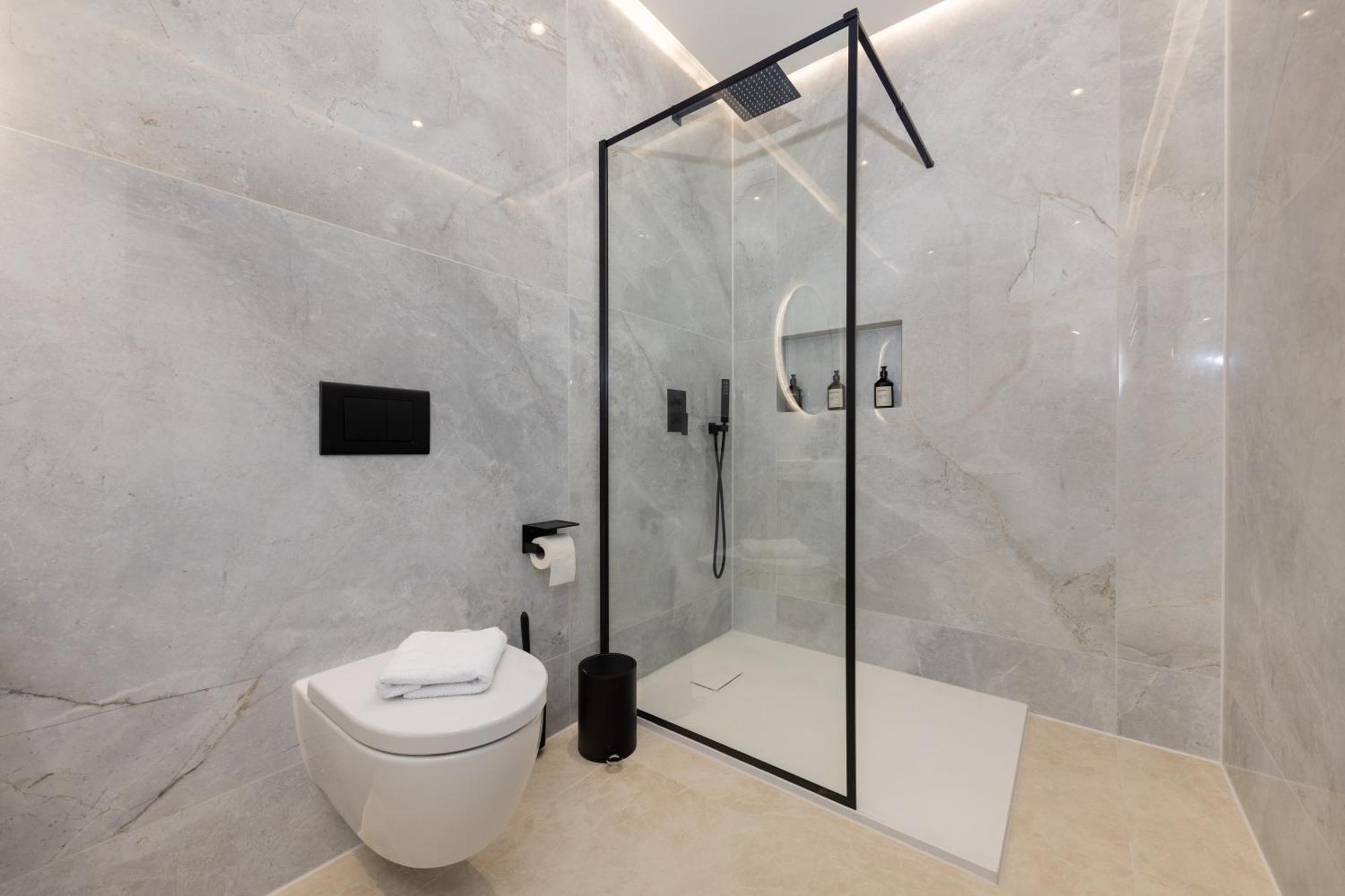 120sqm & 5-room Luxury With 2 Bathrooms Appartement