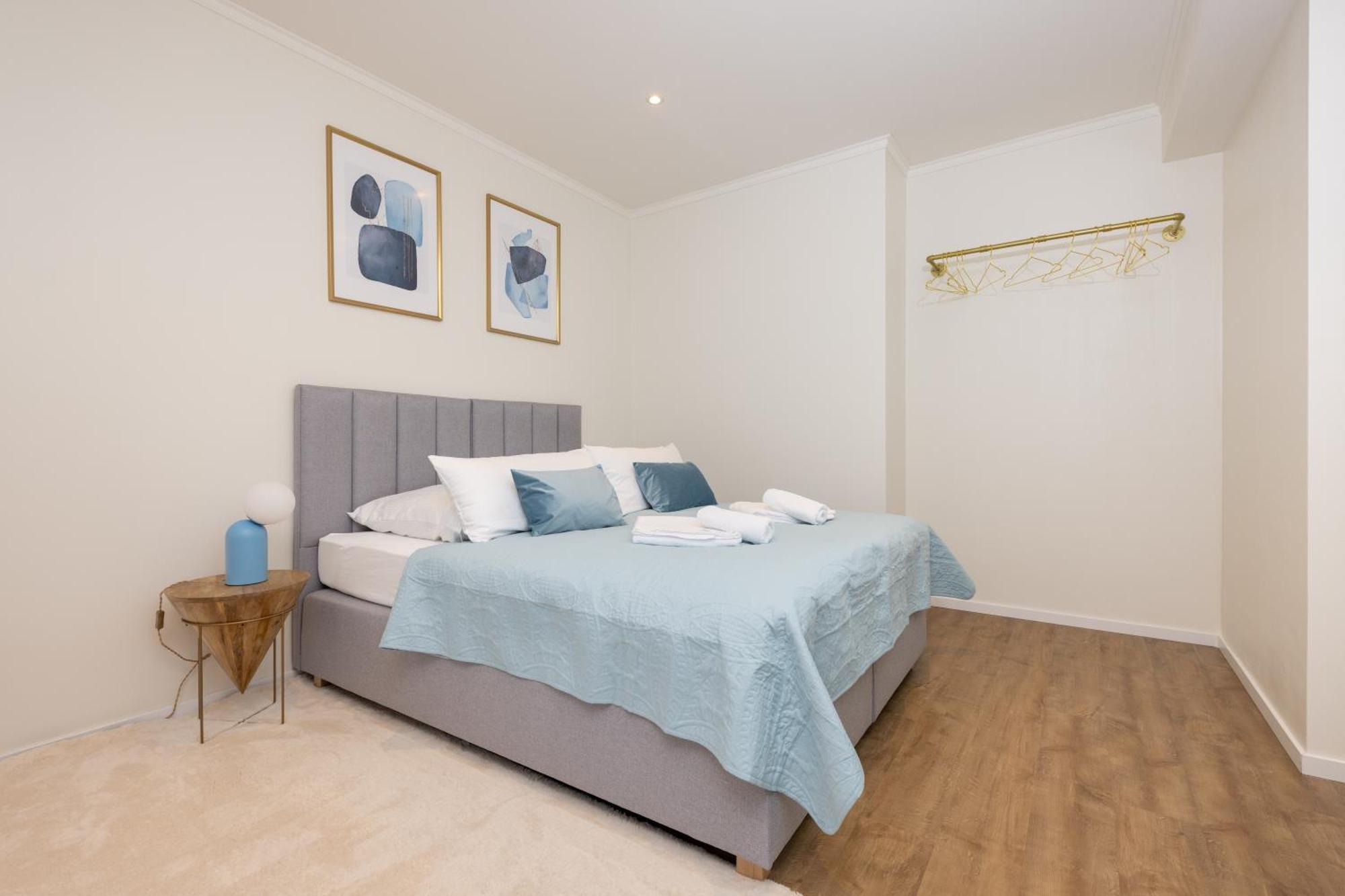 120sqm & 5-room Luxury With 2 Bathrooms Appartement *