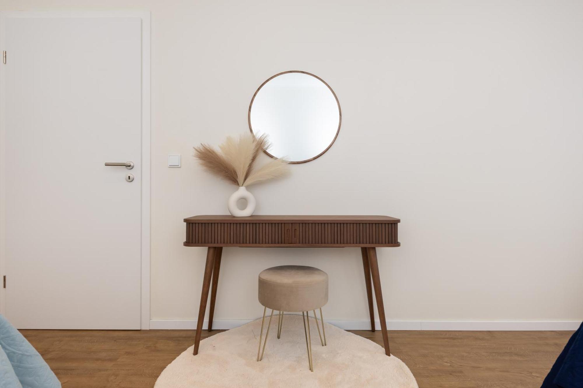 120sqm & 5-room Luxury With 2 Bathrooms Berlijn