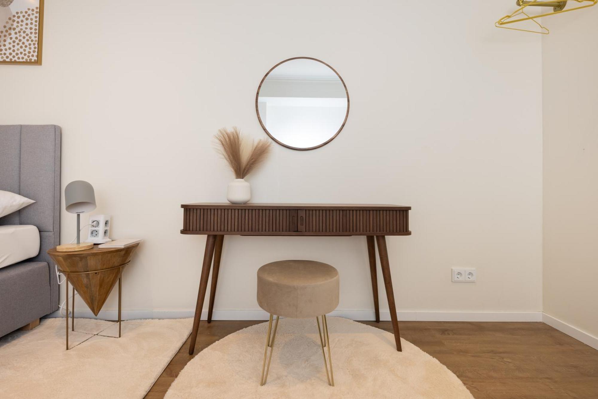 120sqm & 5-room Luxury With 2 Bathrooms Appartement *